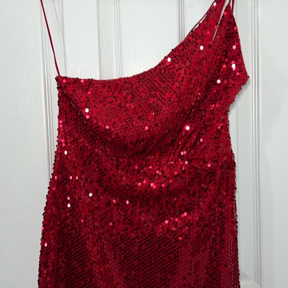 Zara Red Velvet Sequin One Shoulder Mini Dress Size Small - Picture 4 of 6